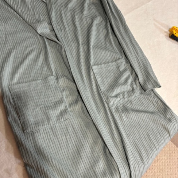 Forever 21 Long Sleeve Cardigan Size M - Picture 5 of 6